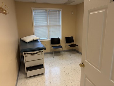 A really nice brick, medical/office building in a great location - photo 18