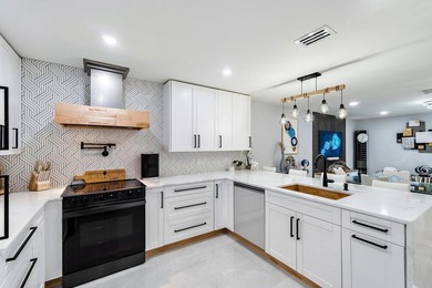 One-story townhouse in Indian Creek, a quiet pet-friendly - photo 18