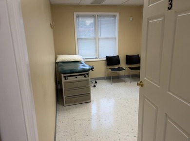A really nice brick, medical/office building in a great location - photo 19