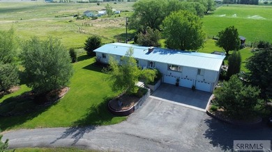 Beautiful country home on over 3 and a half acres. This home has - photo 21
