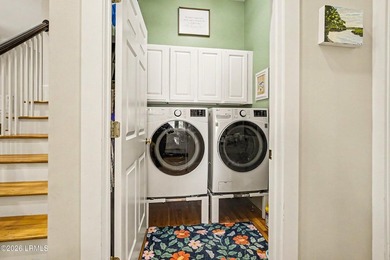Welcome to this beautiful & spacious Battery Point home! With a - photo 22