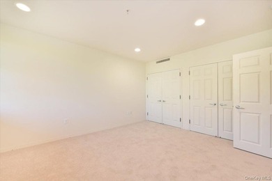 Beautiful & Spacious Sunny 3-Bedroom, 2.5-Bath Condo in Harbor - photo 22