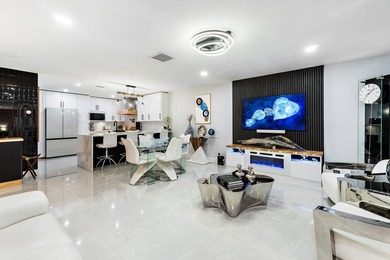 One-story townhouse in Indian Creek, a quiet pet-friendly - photo 22