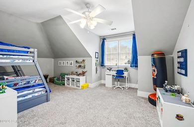 Welcome to this beautiful & spacious Battery Point home! With a - photo 24