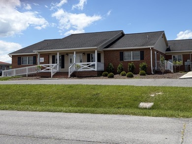 A really nice brick, medical/office building in a great location - photo 24