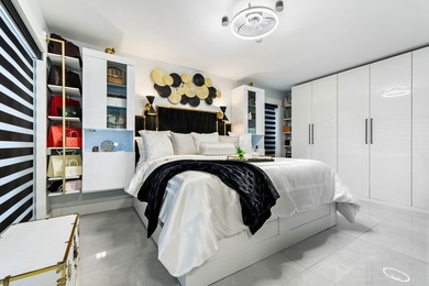 One-story townhouse in Indian Creek, a quiet pet-friendly - photo 24