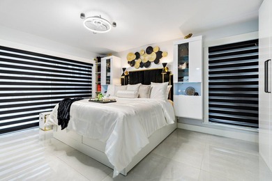 One-story townhouse in Indian Creek, a quiet pet-friendly - photo 25