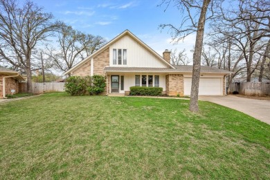 Lake Arlington Home For Sale in Arlington Texas