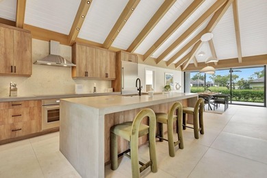 Welcome to an extraordinary residence that seamlessly blends - photo 5