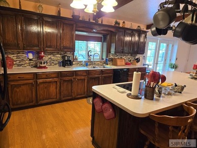 Beautiful country home on over 3 and a half acres. This home has - photo 38