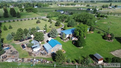 Beautiful country home on over 3 and a half acres. This home has - photo 49
