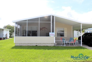 (private lake, pond, creek) Home For Sale in Zephrhills Florida