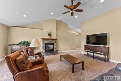 Welcome to luxury living in the prestigious Jefferson Hills Golf - photo 12