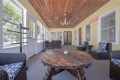 GREAT INVESTMENT OPPORTUNITY & LOCATION! Enjoy this relaxing - photo 7