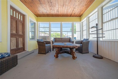 GREAT INVESTMENT OPPORTUNITY & LOCATION! Enjoy this relaxing - photo 9
