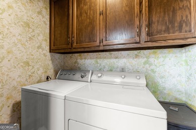 Well-kept and ready to go, this solid brick home offers comfort - photo 21