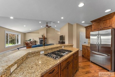 Welcome to luxury living in the prestigious Jefferson Hills Golf - photo 21