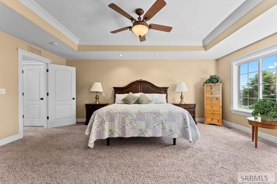 Welcome to luxury living in the prestigious Jefferson Hills Golf - photo 25