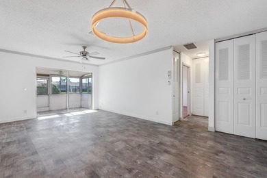 1 bedroom 1.5 baths. Fully remodeled. Enjoy vibrant living in - photo 1