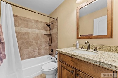 Welcome to luxury living in the prestigious Jefferson Hills Golf - photo 32