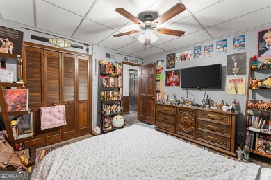 Well-kept and ready to go, this solid brick home offers comfort - photo 38