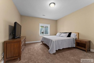 Welcome to luxury living in the prestigious Jefferson Hills Golf - photo 42