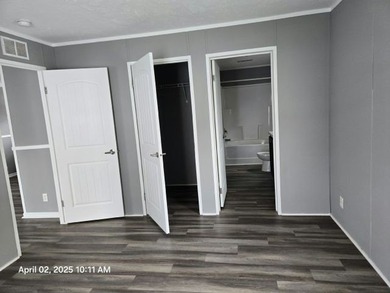 Additional listing photo 4