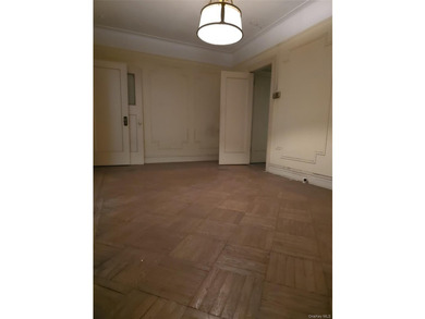 Great investment property - both units in home vacant. Separate - photo 12
