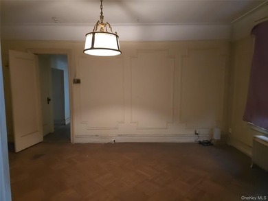 Great investment property - both units in home vacant. Separate - photo 13