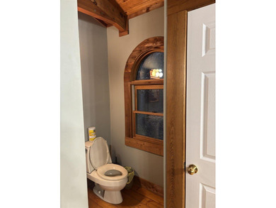 If you're looking for your own Little Gatlinburg, here it is! - photo 21