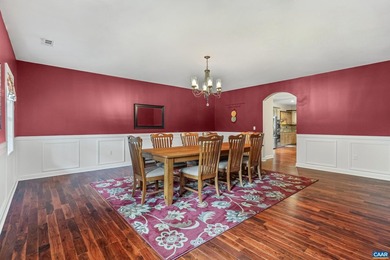 This meticulously constructed custom home is truly a one of a - photo 10