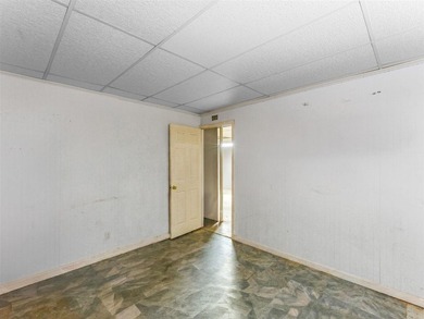 If you're looking for your own Little Gatlinburg, here it is! - photo 30