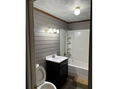 If you're looking for your own Little Gatlinburg, here it is! - photo 32