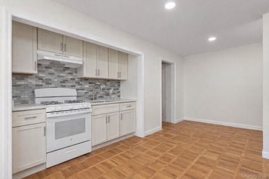 Move right into this beautifully renovated 1-bedroom, 1-bath - photo 4