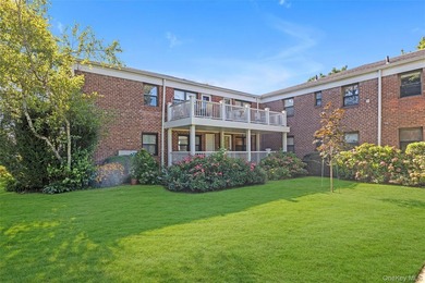 Move right into this beautifully renovated 1-bedroom, 1-bath - photo 8