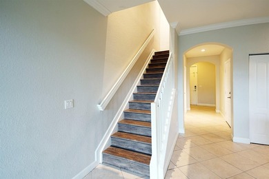 Welcome to this charming 4-bedroom, 2.5-bathroom townhouse - photo 11