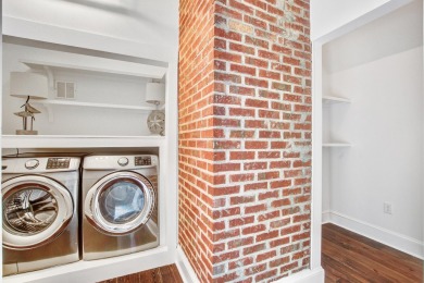 This fully licensed Johns Island Bed and Breakfast complex is