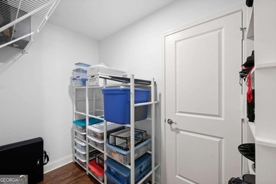Extensively renovated in the past year with a new roof - photo 33
