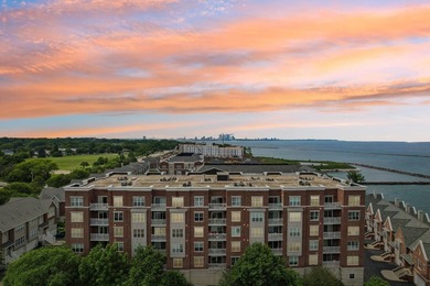Your own private Lakeside Retreat is here! This corner unit at - photo 4