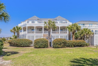 Set within the sought-after Turtle Creek neighborhood on Oak - photo 1