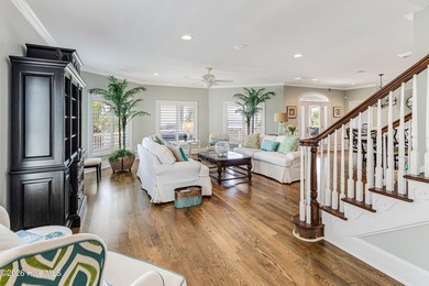 Set within the sought-after Turtle Creek neighborhood on Oak - photo 8