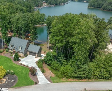 Lake Home For Sale in West Union, South Carolina