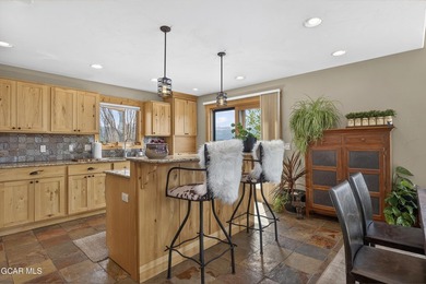 270 degrees panoramic views, 1.34 private acres, and a layout - photo 11