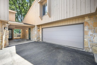 Light, bright & spacious 2BR/1.5BA condo in desirable Woodridge - photo 33