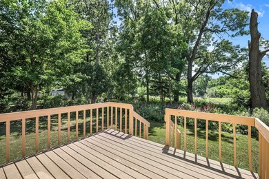 Light, bright & spacious 2BR/1.5BA condo in desirable Woodridge - photo 36
