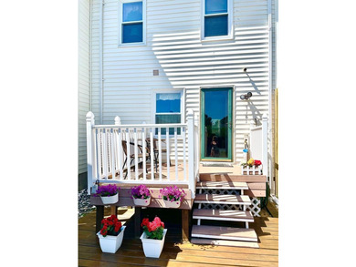 ALL NEW FLOORING WITH NO PRICE INCREASE! Turn Key Town Home with - photo 7