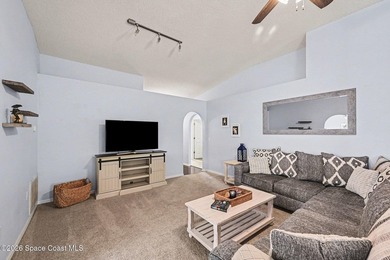 MOTIVATED SELLERS! Welcome home to this beautifully maintained - photo 5