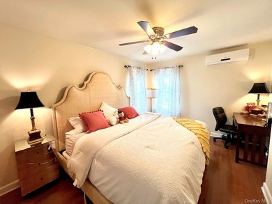 Picture Perfect Location with Spacious Living. This Spacious - photo 6