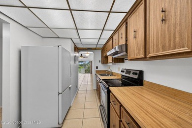 You have just found your new home in a quiet beachside location - photo 9