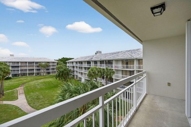 CHARMING AND SPACIOUS 2/2 PENTHOUSE UNIT WITH 2 OPEN BALCONIES - photo 22